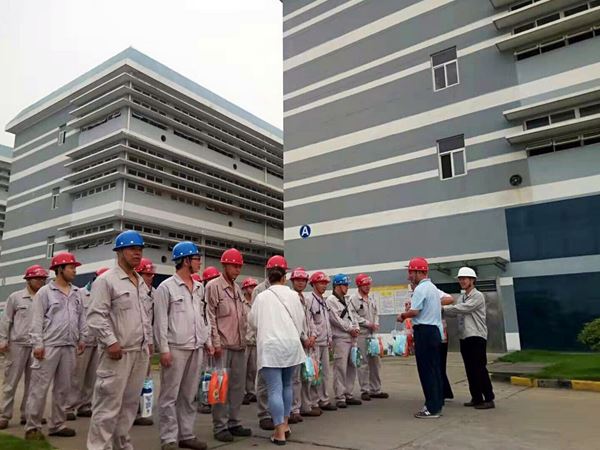 园区总工会送清凉，压球（中国）接棒暖人心
